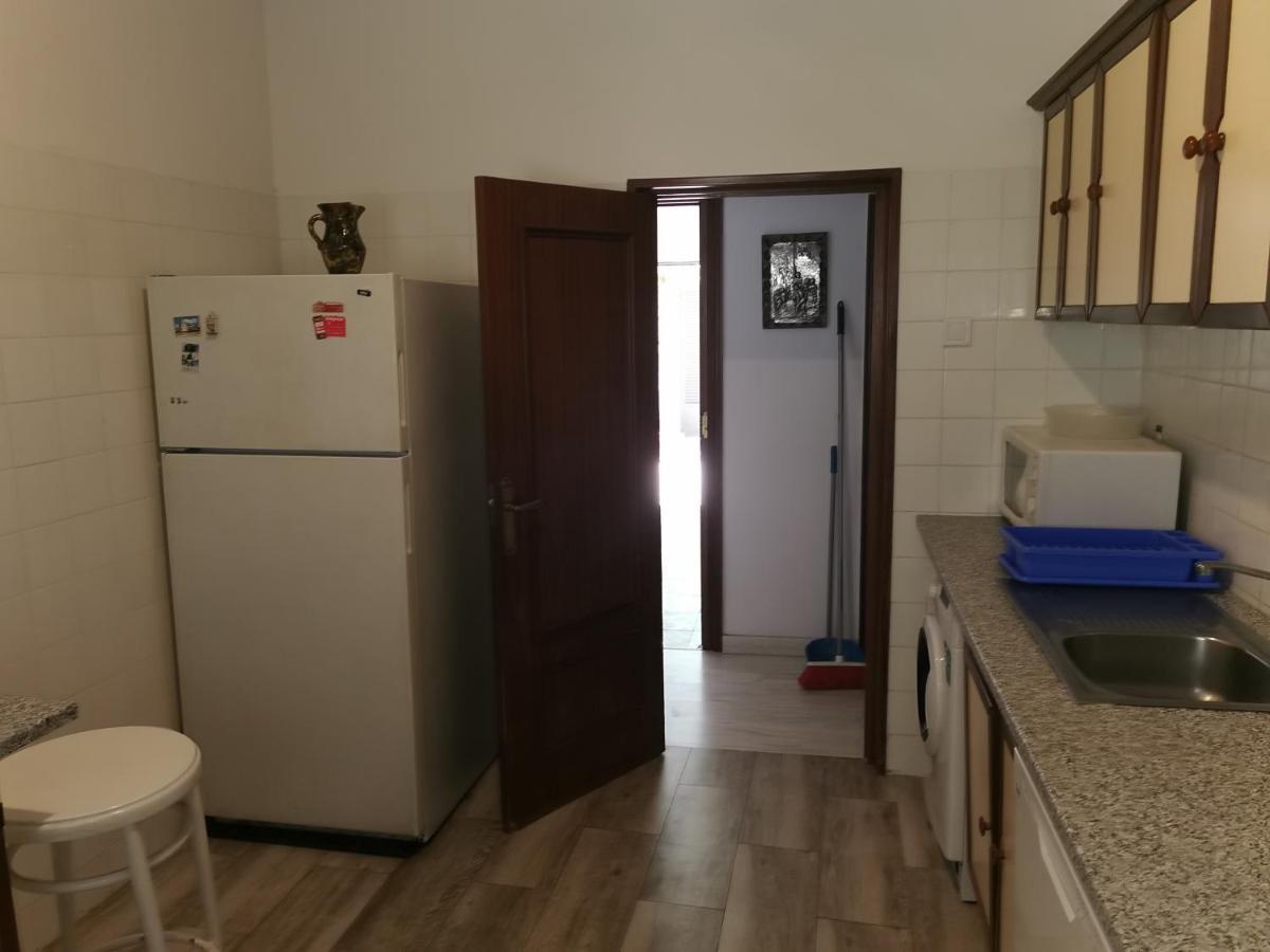 Villa "Luna De Segovia" Leganés Exteriör bild