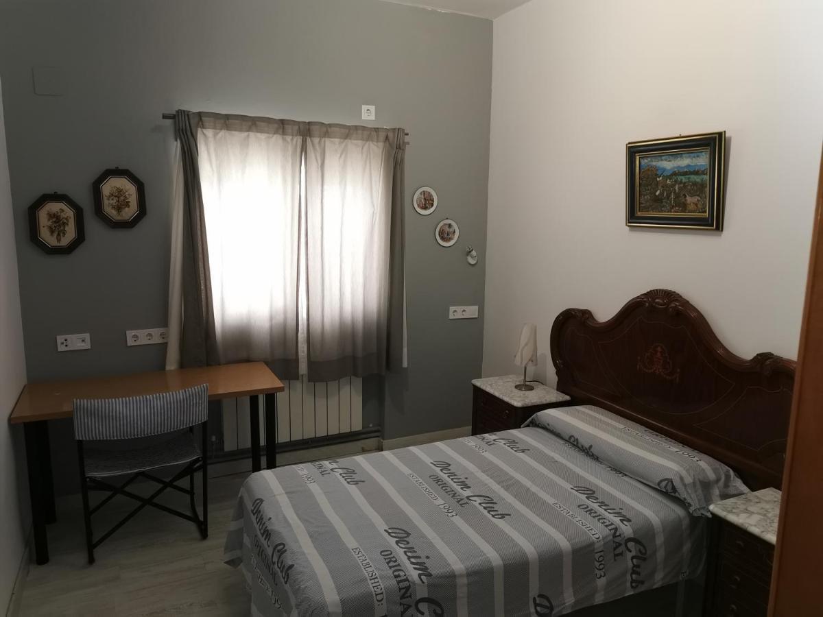 Villa "Luna De Segovia" Leganés Exteriör bild