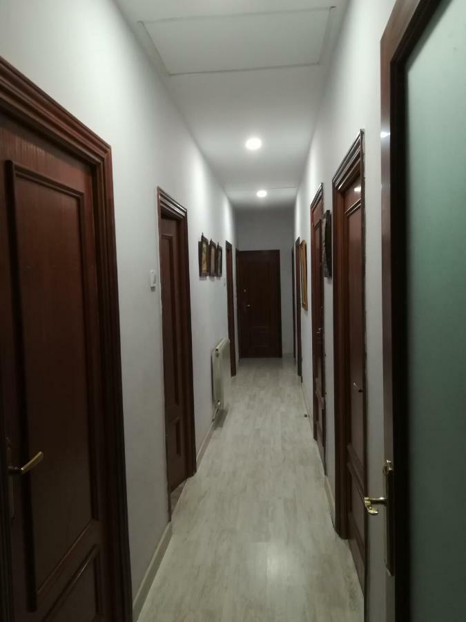 Villa "Luna De Segovia" Leganés Exteriör bild